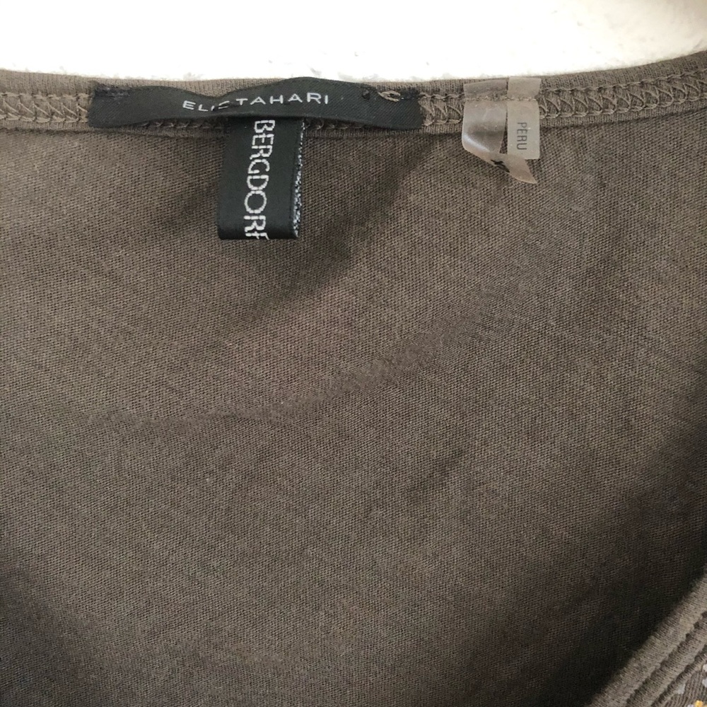 Tahari Bergdore Goodman Olive/ Gold V-Neck Top - Picture 6 of 6